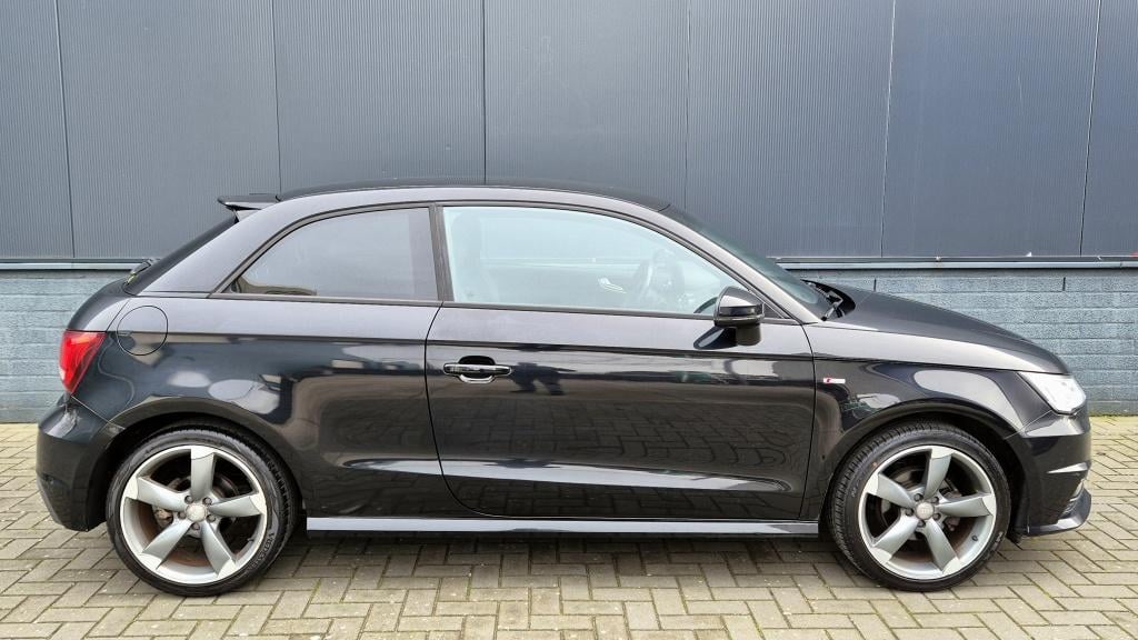 Audi A1 tfsi sport pro line s | navi | automaat | stoelverw | cruise |