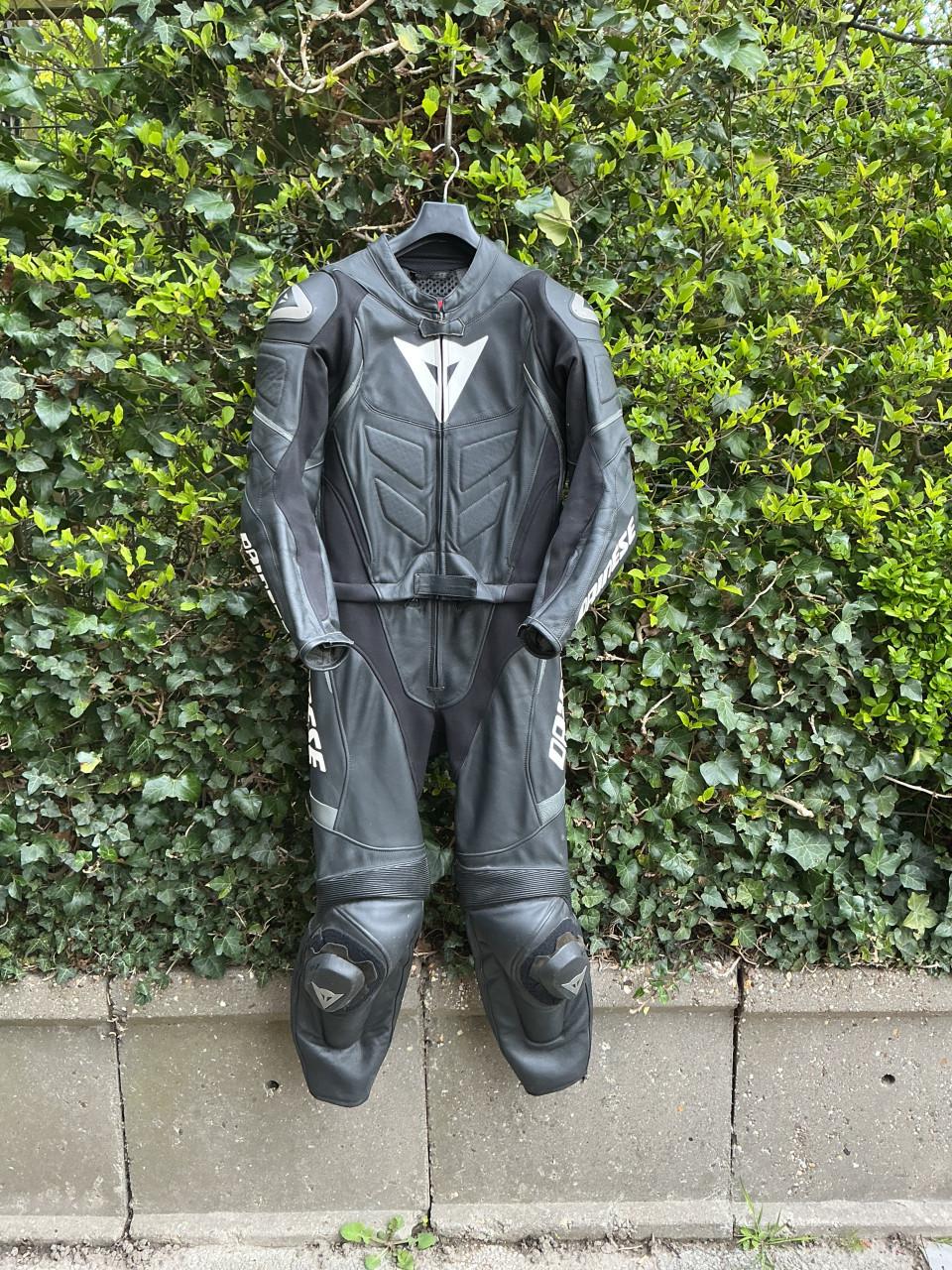 Dainese 2 delig motorpak AVRO D1