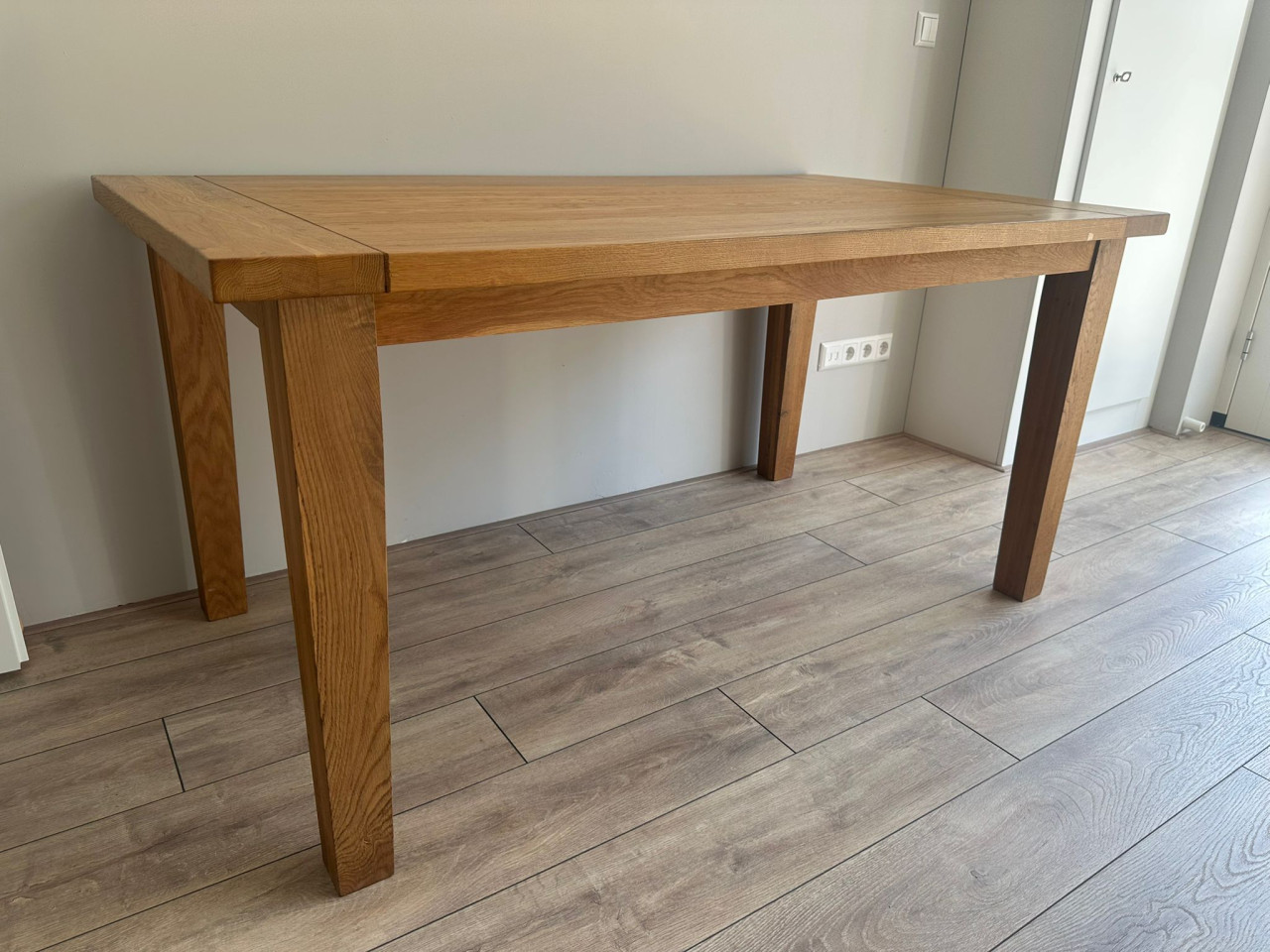 Houten eettafel