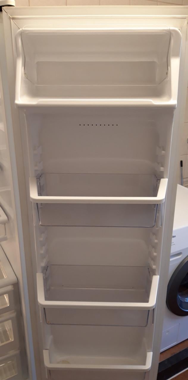 MOET WEG - Een 100% perfect goedwerkende USA koel-Vrieskast