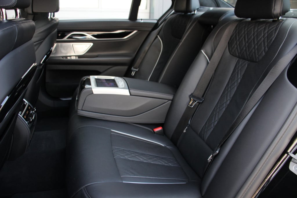 BMW 7 Serie 745e high executive | bowers & wilkins | schuifdak | massage | 