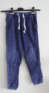 Blauwe jeans  joggngsbroek maat 134-140