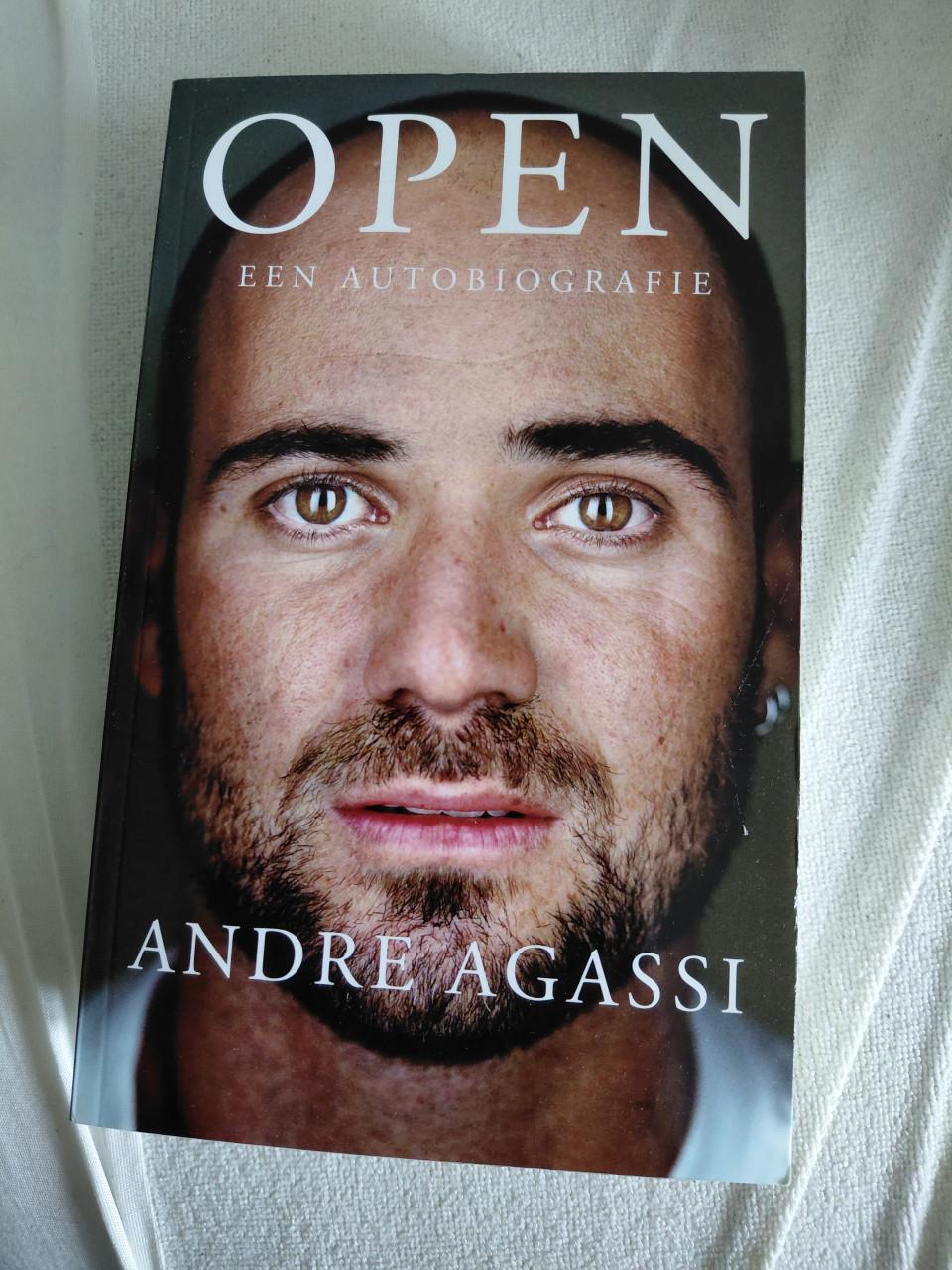 Boeken /voetbal /sport /autobiografie/62 stuks