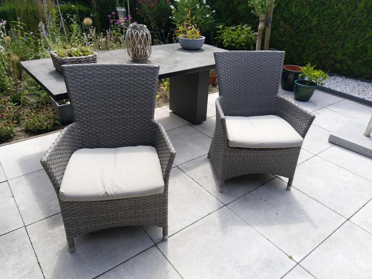 Tuintafel van composiet met 6Allure Rotan tuinstoelen te koop