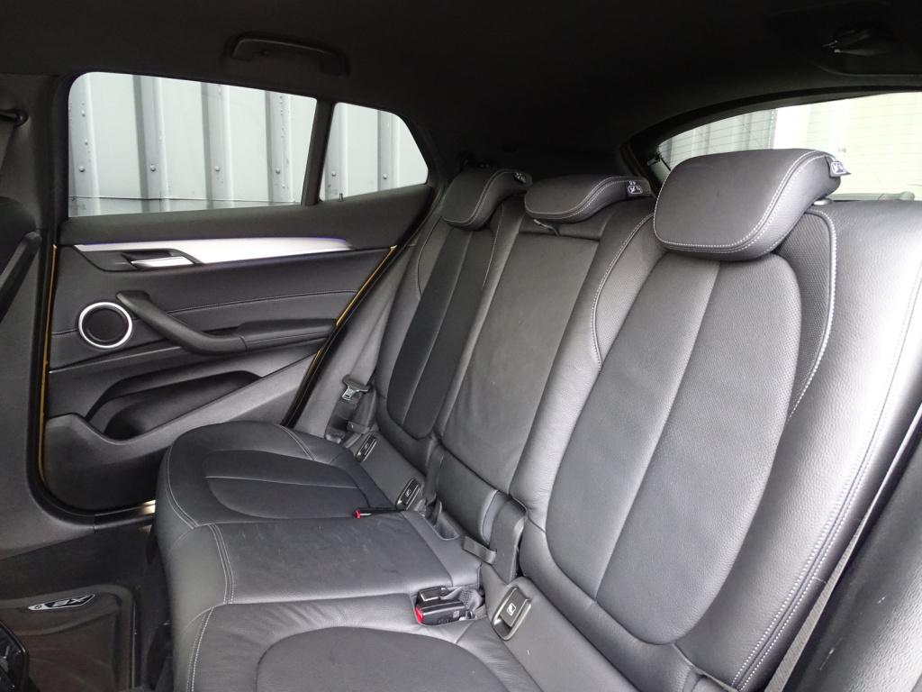 BMW X2 sdrive20i high executive | hud | camera | afn. trekhaak | 19"