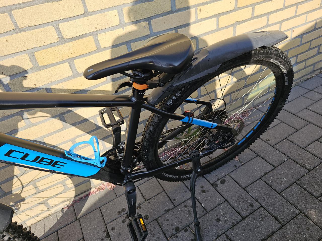 Cube mountainbike 27,5 inch ong 9 t.m 12 jaar