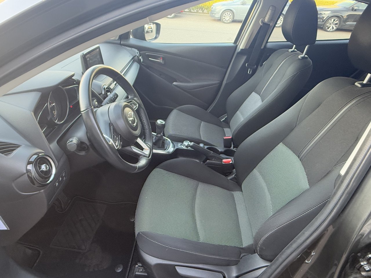 Mazda 2 - 2 1.5 Skyactiv-G GT-M | Navi | Keyless | Led | Airco | PDC+Camera