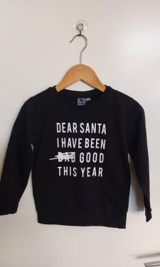 Longsleeve met kersttekst van het merk Oiboi in maat 110/116