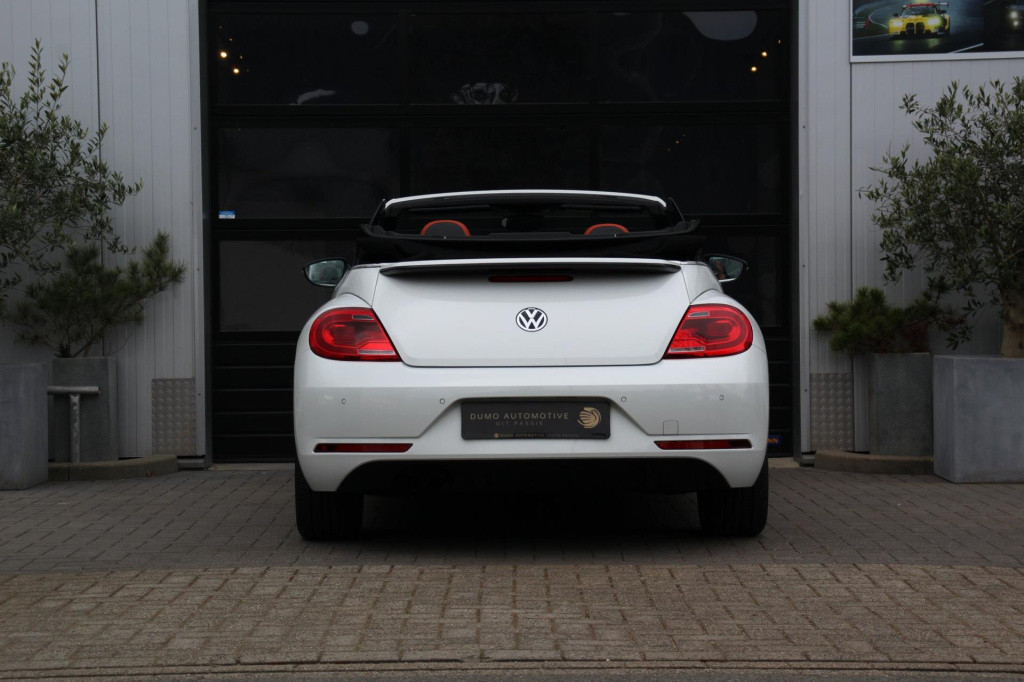 Volkswagen New Beetle cabriolet 1.4 tsi r-line club bluemotion - dab - led 