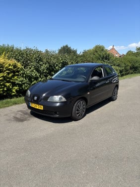 Seat Ibiza met een jaar apk!