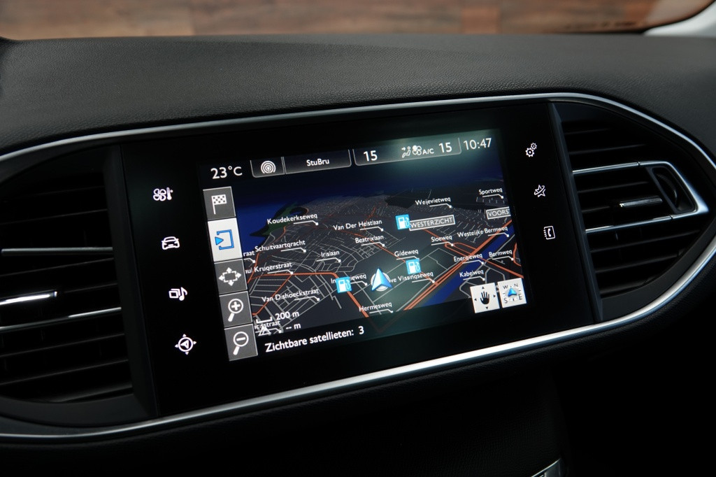 Peugeot 308 sw 1.2 puret | cruise | pdc | dab |