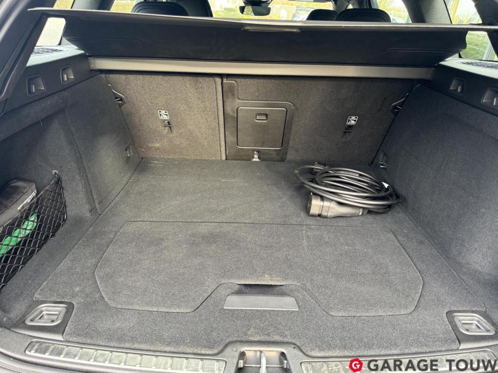 Volvo V60 2.0 t6 plug-in hybrid awd plus dark elektr.trekh.