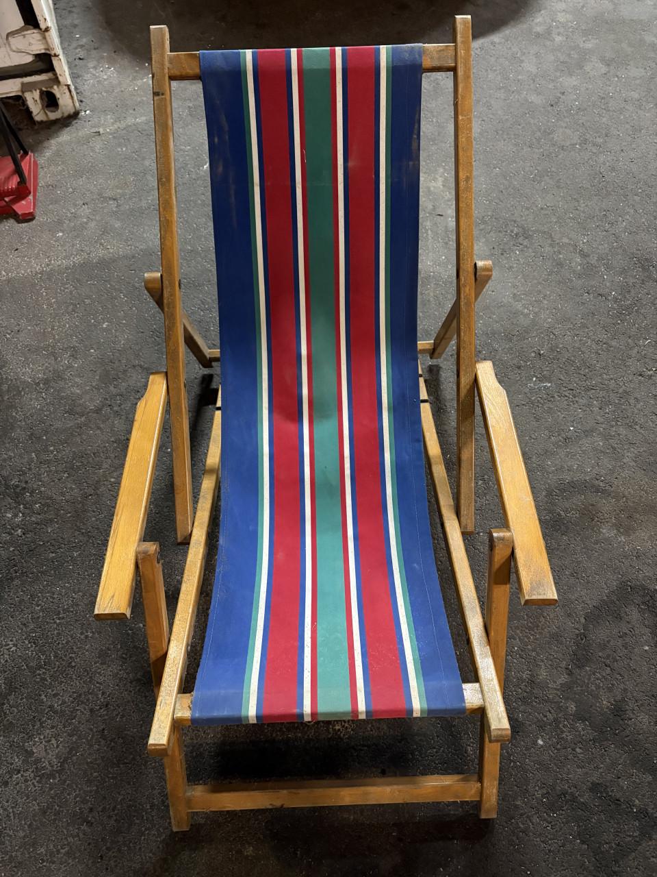 Partij originele vintage strandstoelen
