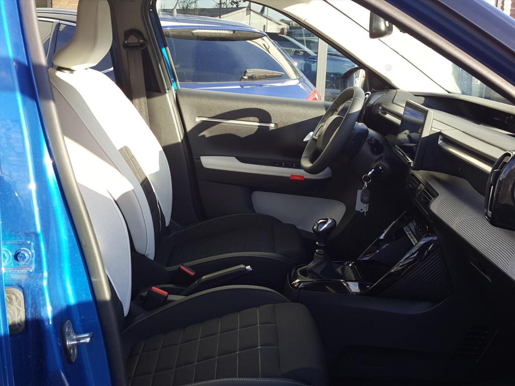 Citroen C3 new 1.2 100pk max zwart-dak apple carplay & android auto | navig