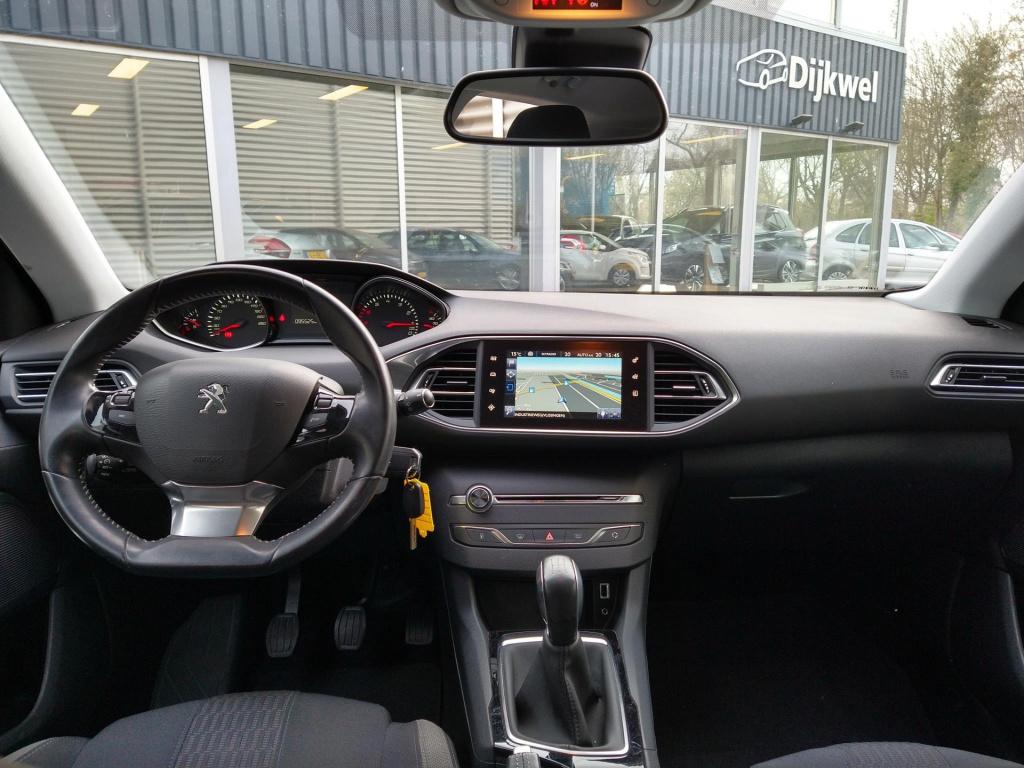 Peugeot 308 1.2 110 style clima/nav/lmv