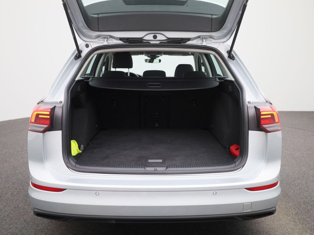 Volkswagen Golf variant 1.0 etsi life | automaat | lmv | parkeer sensoren |