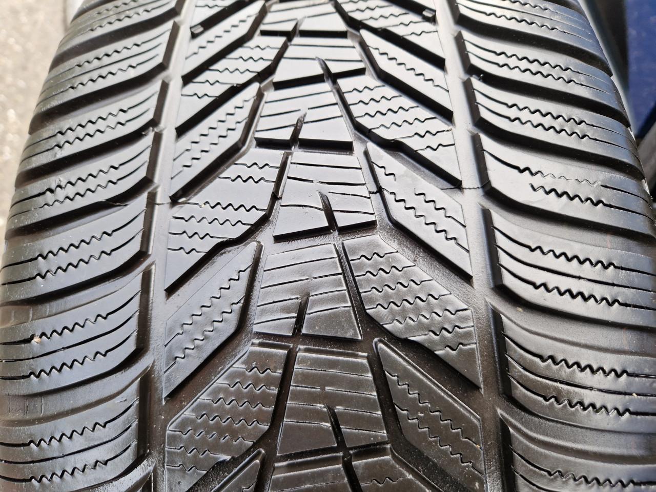 18 inch BMW Winterset breedset in zeer goede staat!! F30 F31 F32 F20 F21