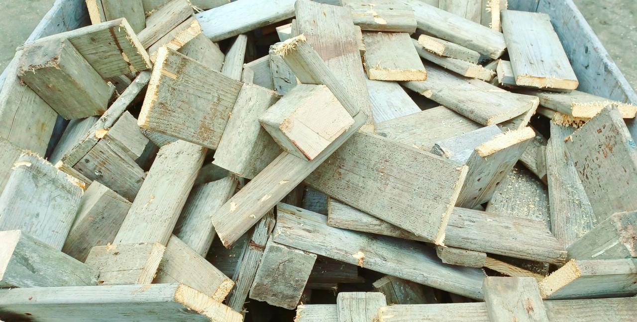 Gezaagd fruitkisten haardhout/aanmaakhout