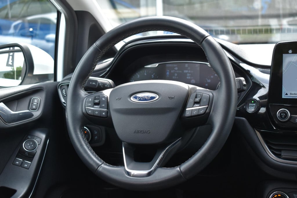 Ford Fiesta 1.0 ecoboost titanium | climate control | cruise control | acht