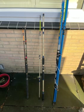 Diverse  complete hengel uitrusting