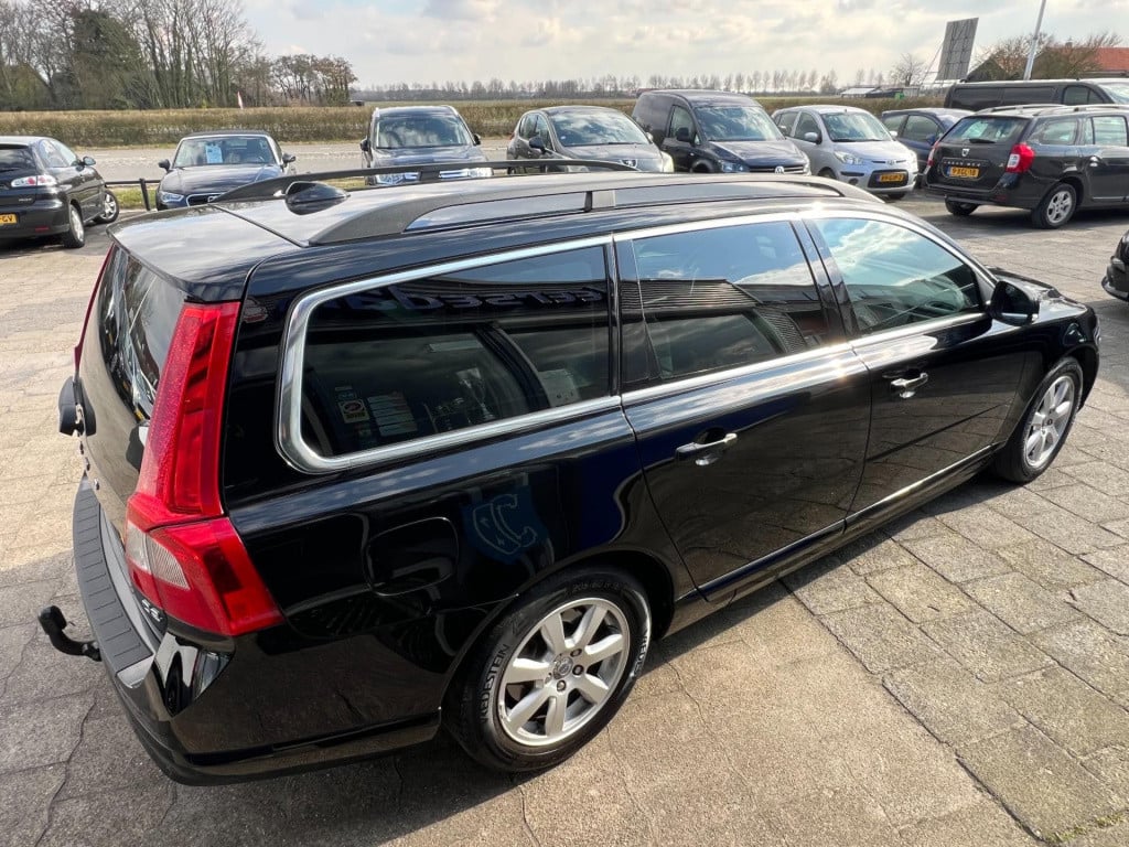 Volvo V70 1.6 d2 kinetic, trekhaak, navi, parkeersensoren enz...