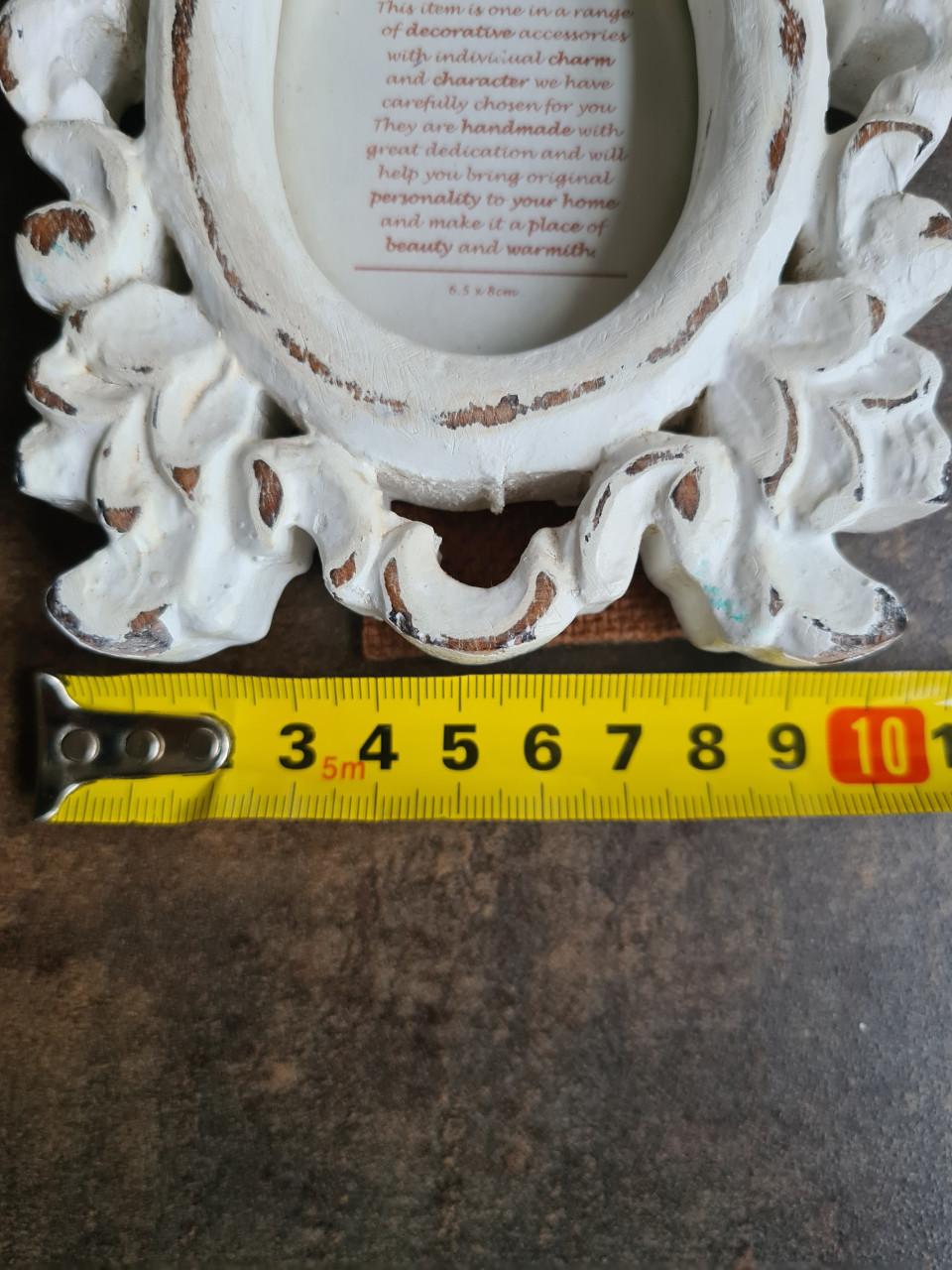 Prachtige handgemaakte fotolijst in brocante stijl.
