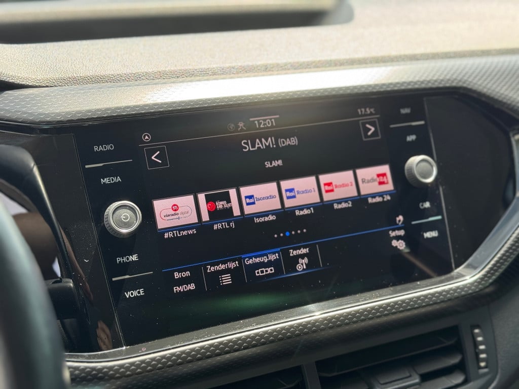 Volkswagen T-cross 1.0 tsi life * carplay * adaptieve cruise control * pdc 