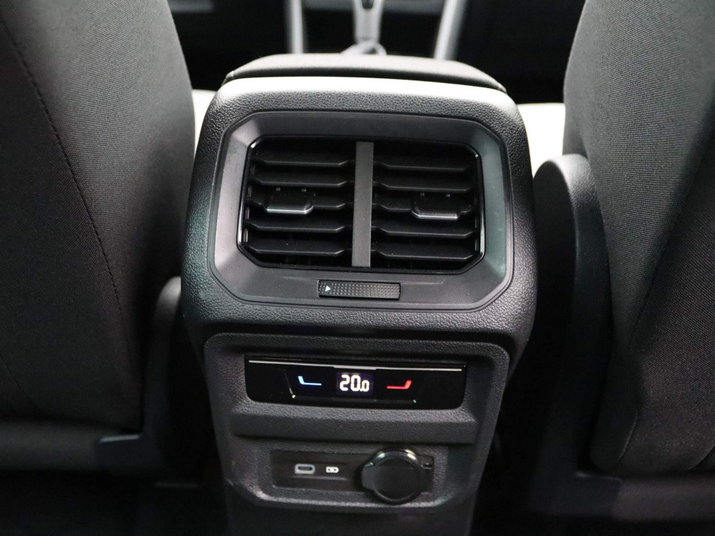 Volkswagen Tiguan 1.5 tsi life | automaat | lmv | climate control | navigat