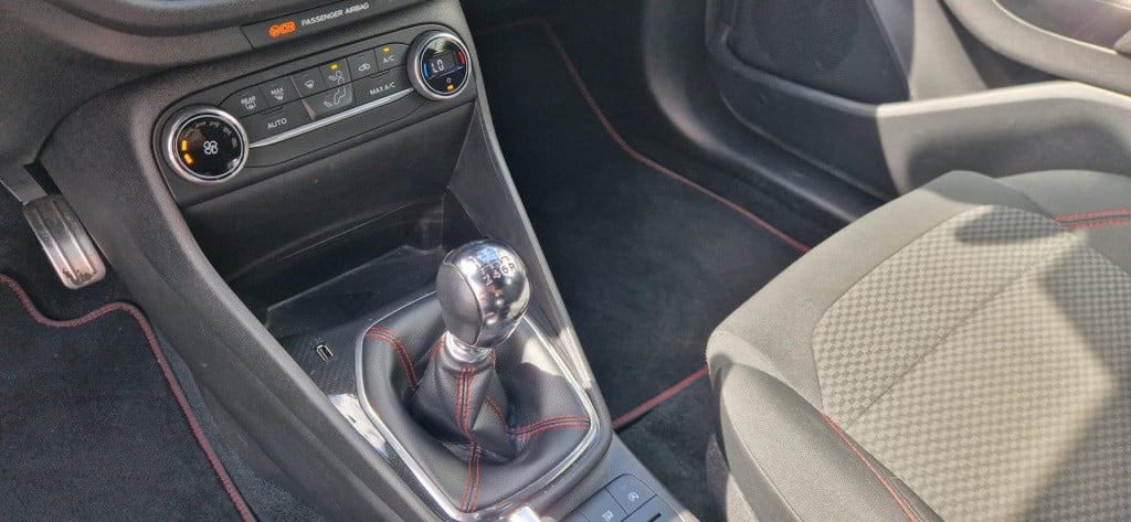 Ford Fiesta 1.0 ecoboost st-line | navi | carplay | cruise control | parkee