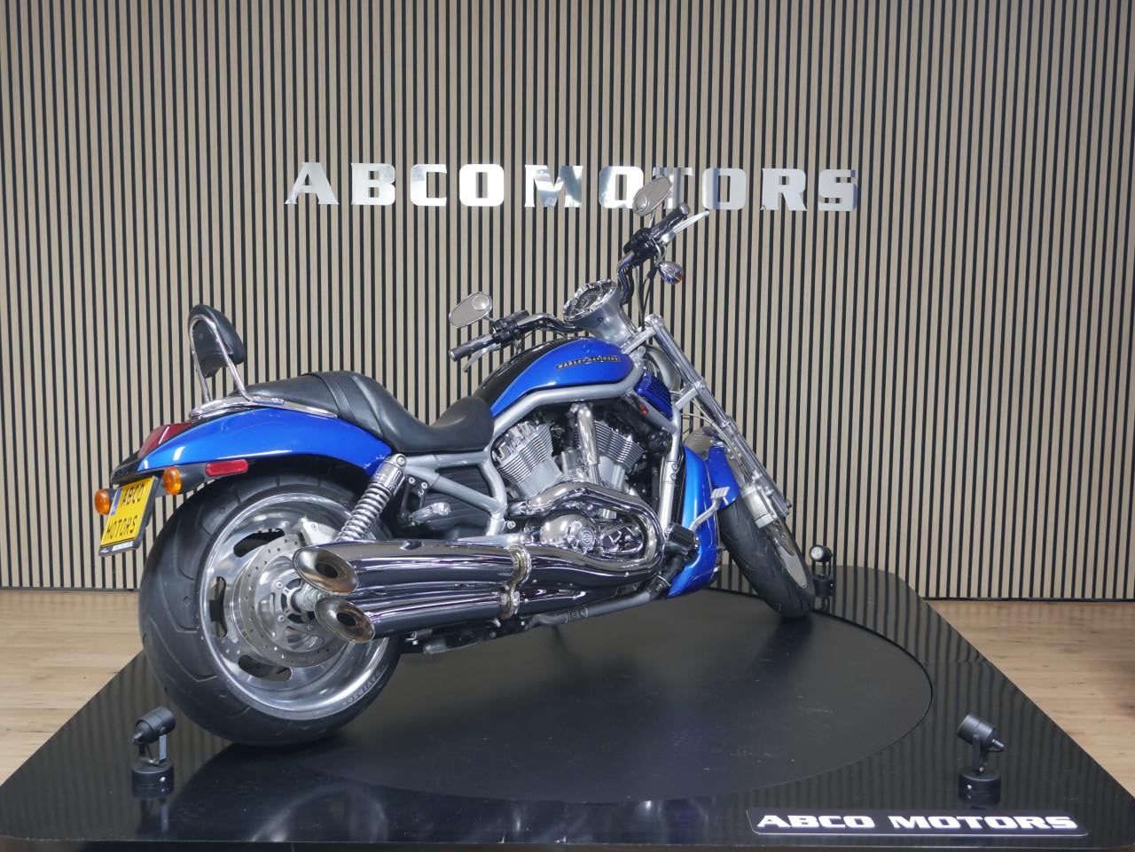 HARLEY-DAVIDSON VRSCAWA V-ROD ABS
