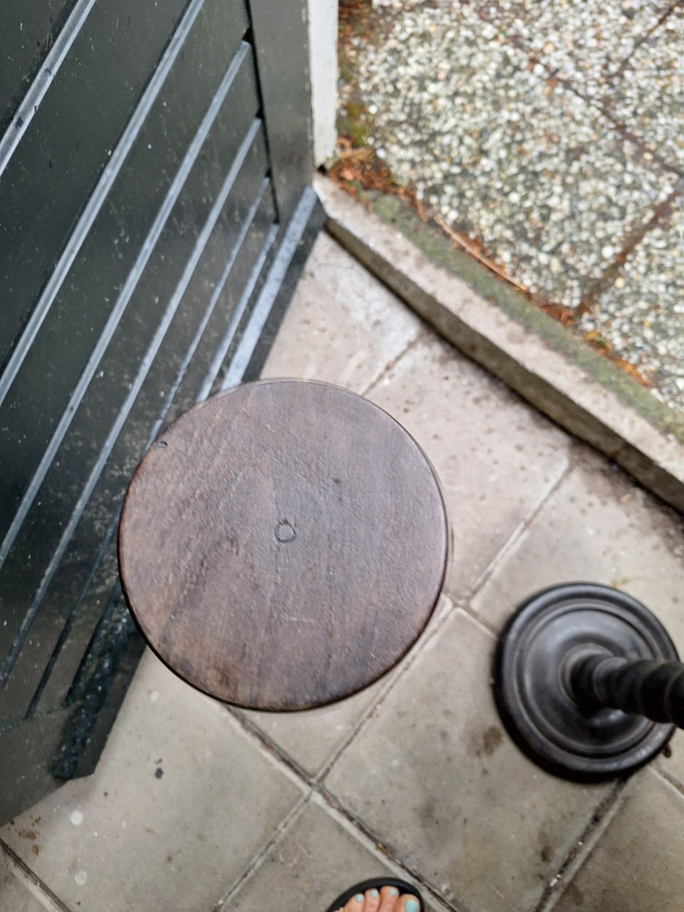 2 houten standaards