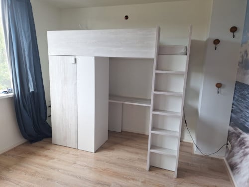 Hoogslaper Studio 1809 met bureau en kast