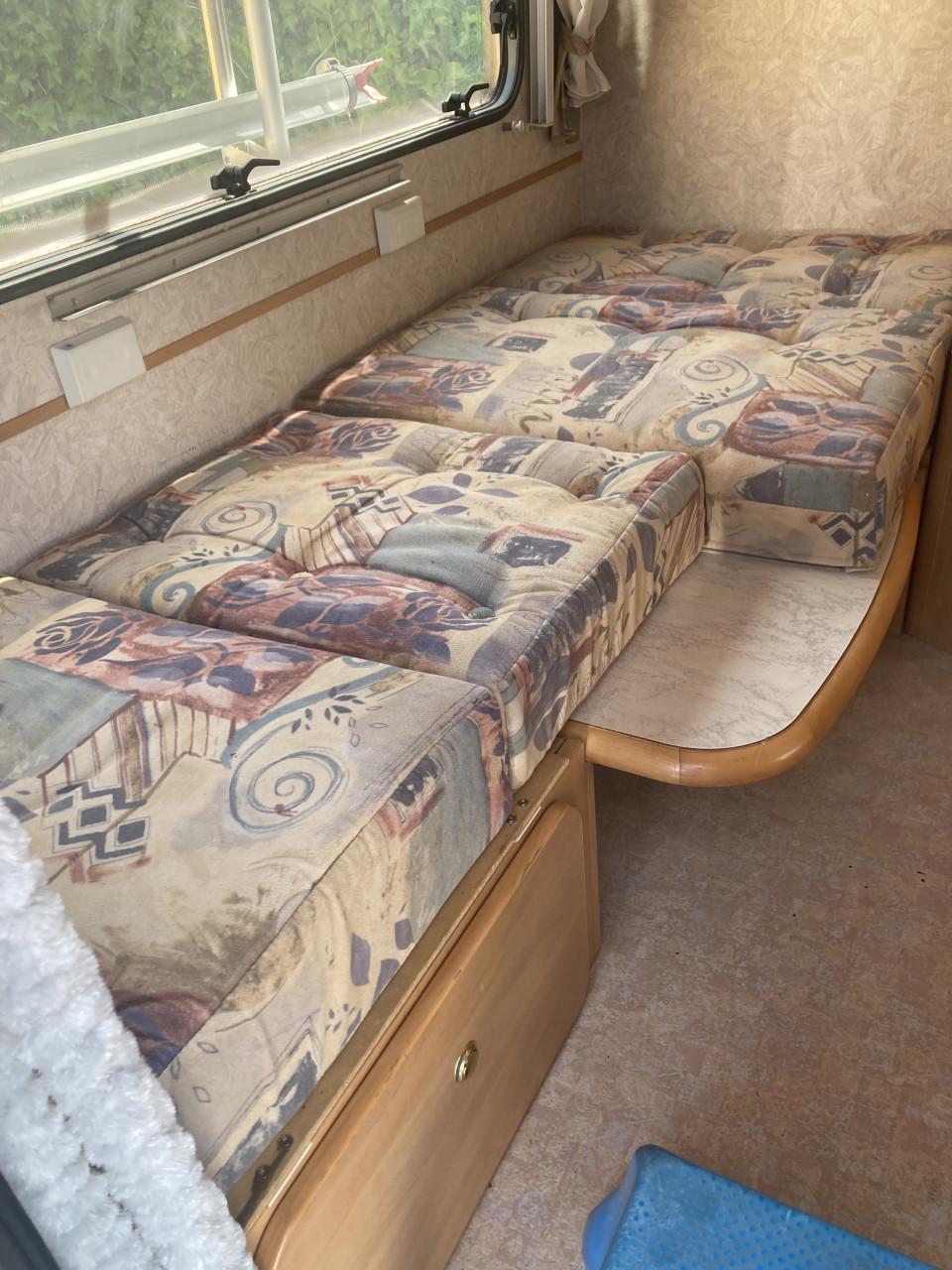 Rapido 39T uit 1999 | Eigen kenteken | Lichtgewicht Caravan!