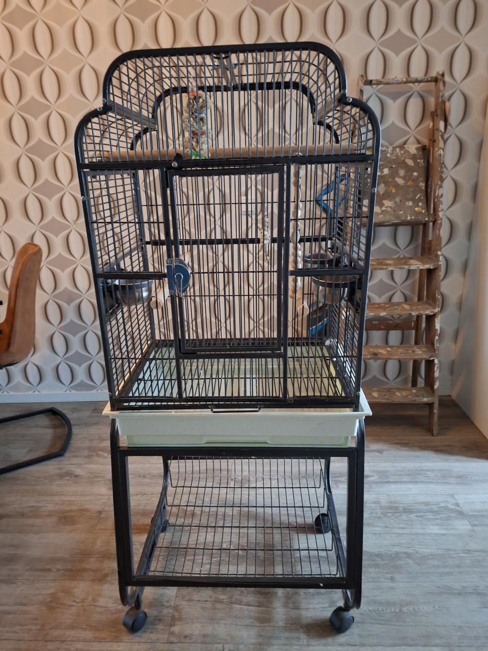 Papagaaien / Parkieten  Kooi