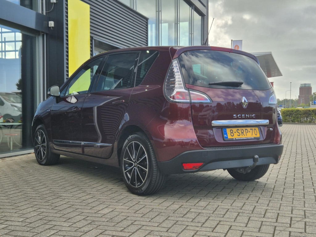 Renault Scenic tce 130 bose navigatie, trekhaak, climate control, cruise co