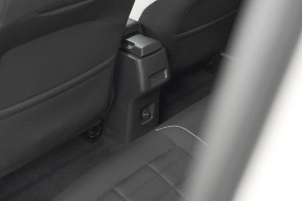 Citroen ë-c3 max 113pk 44 kwh | 11 kw lader | 96% soh | camera | navigatie 