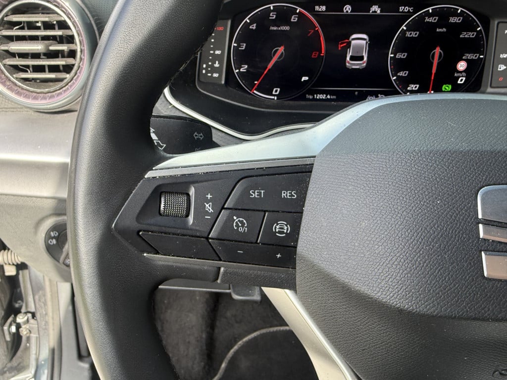 Seat Ibiza 1.0 ecotsi style business connect 5-drs