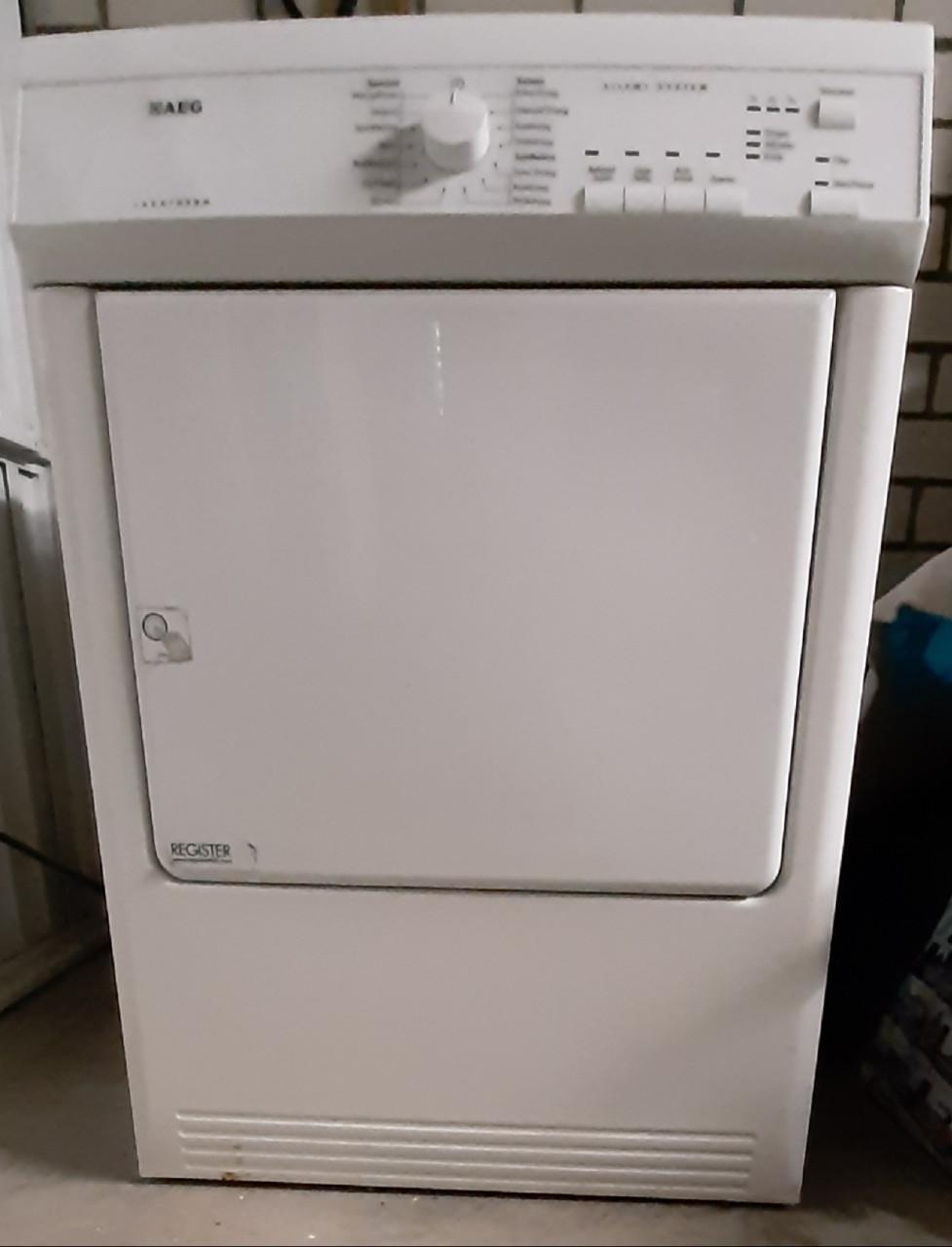 AEG wasdroger type T651170AV