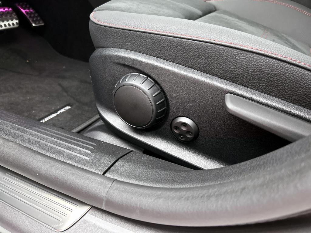 Mercedes-Benz Cla 250 e business solution amg | nightpakket | smartphone in