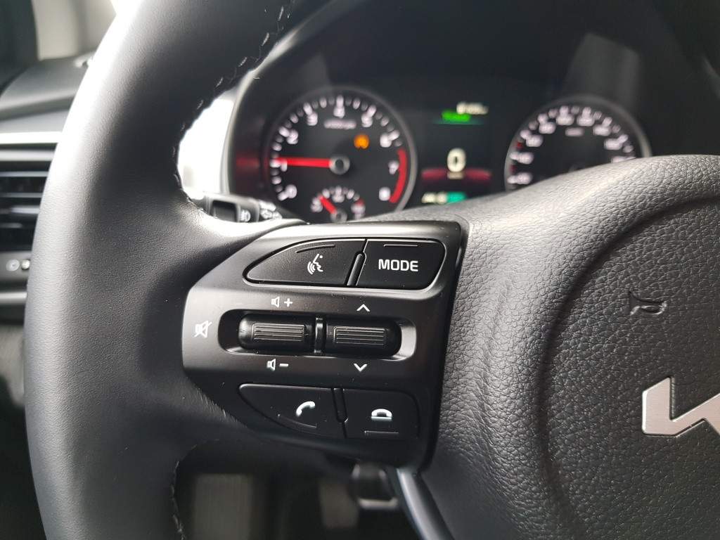 Kia Stonic mhev dynamicline 100pk