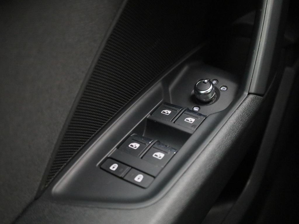 Audi A3 sportback 40 tfsi e business edition | automaat | navigatie | vitru