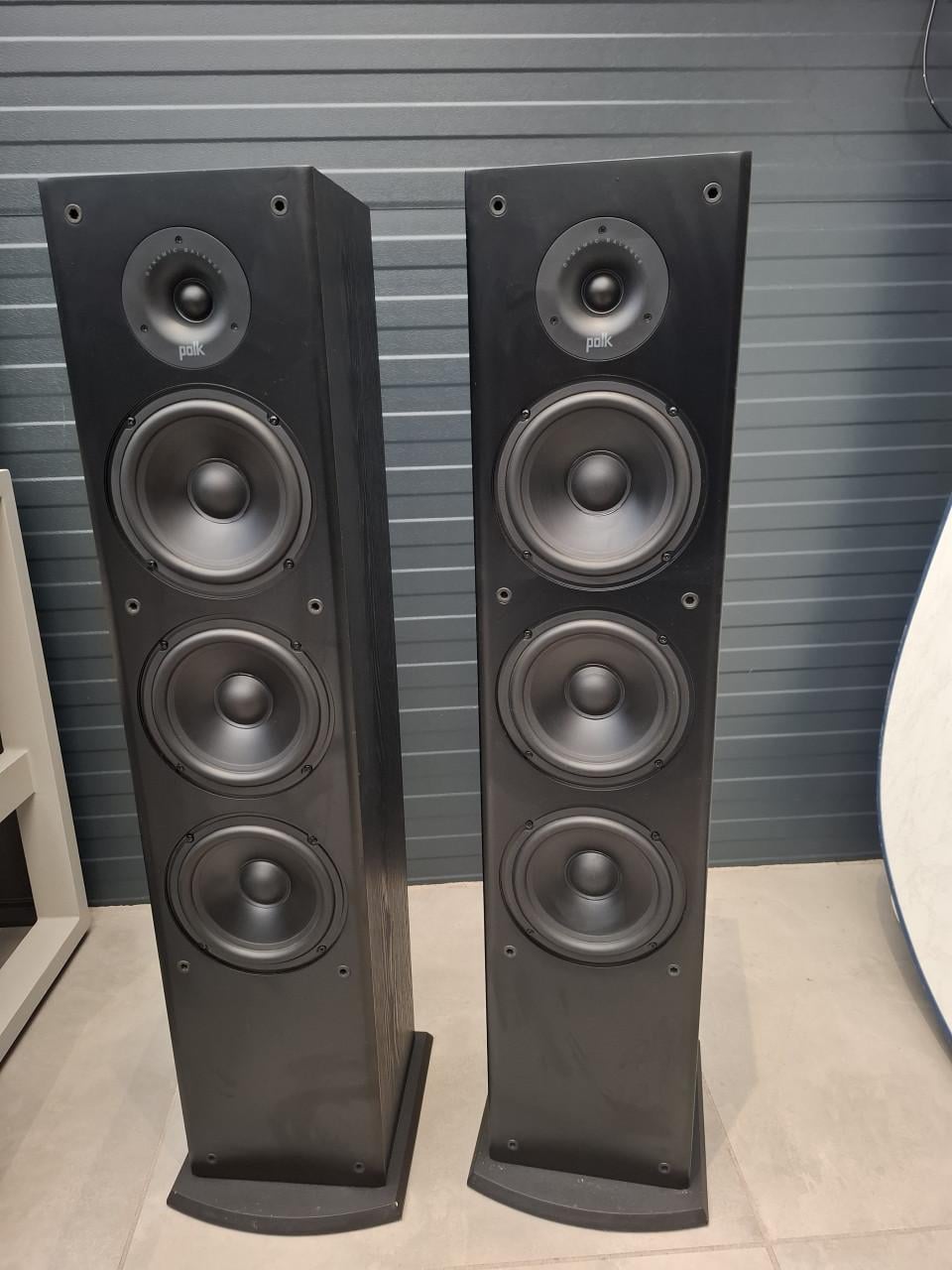 Polk Audio T50 Vloerstaande Luidsprekers - Zwart.
