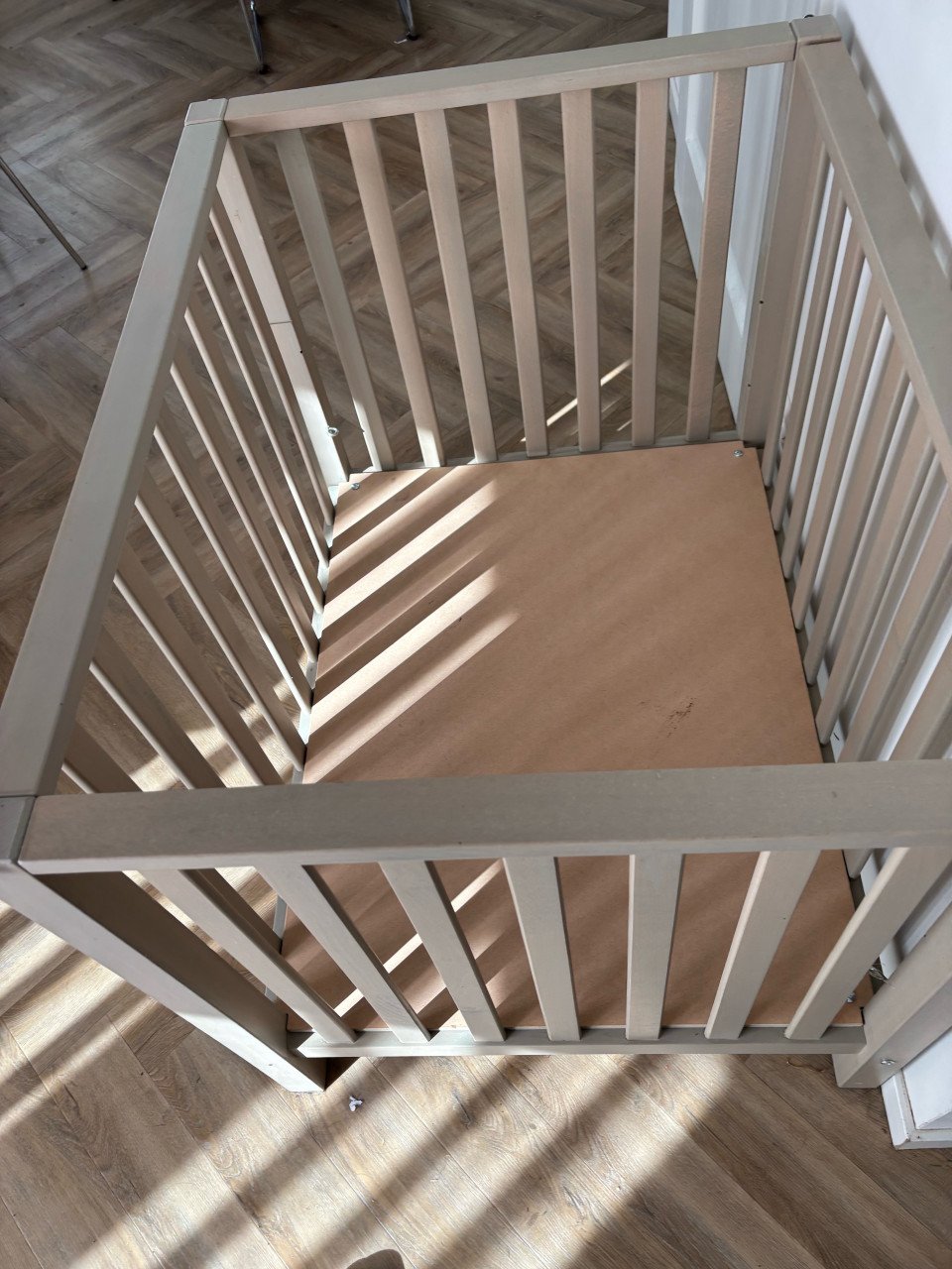 Massief houten box weinig gebruikt!