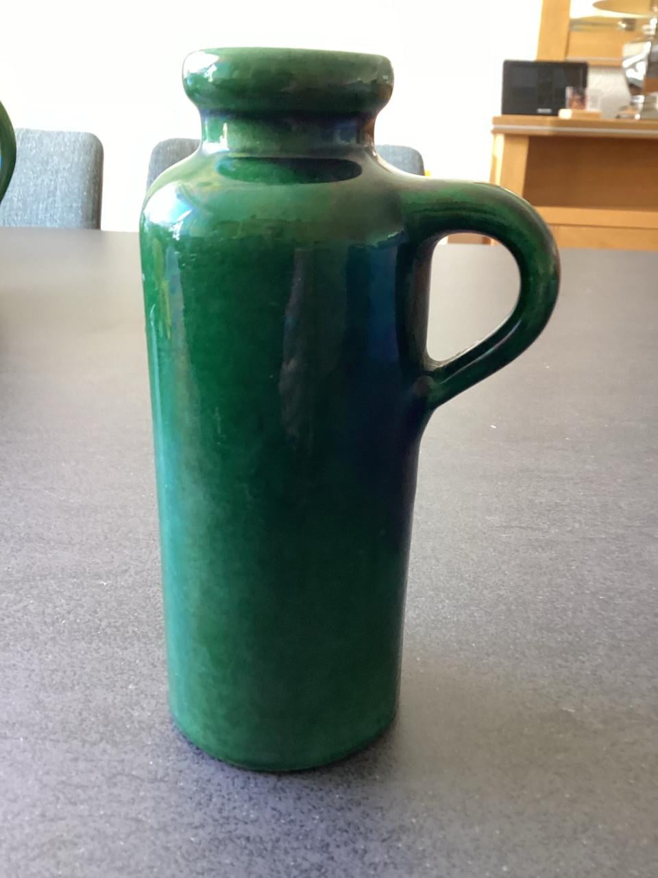 Vintage Hulsterkamp Jeverkruikje. ( Diepgroene kleur)