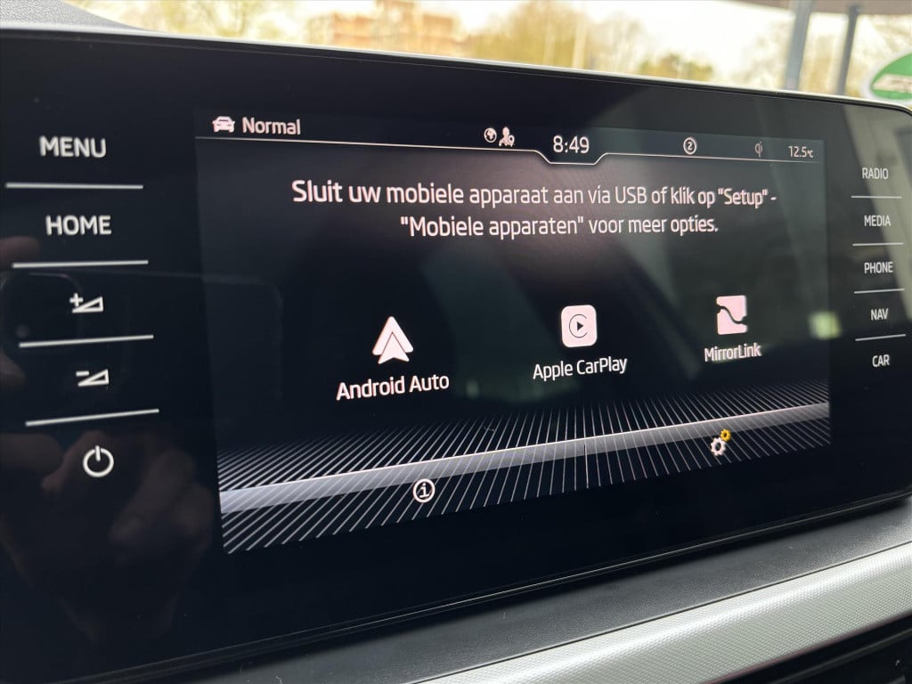 Skoda Kamiq 1.0 tsi greentech 110pk dsg-7 business edition|led|trekhaak|nav