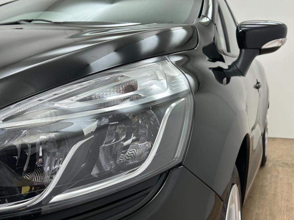 Renault Clio estate occasion 0.9 tce limited | zwart | tweedehands renault 