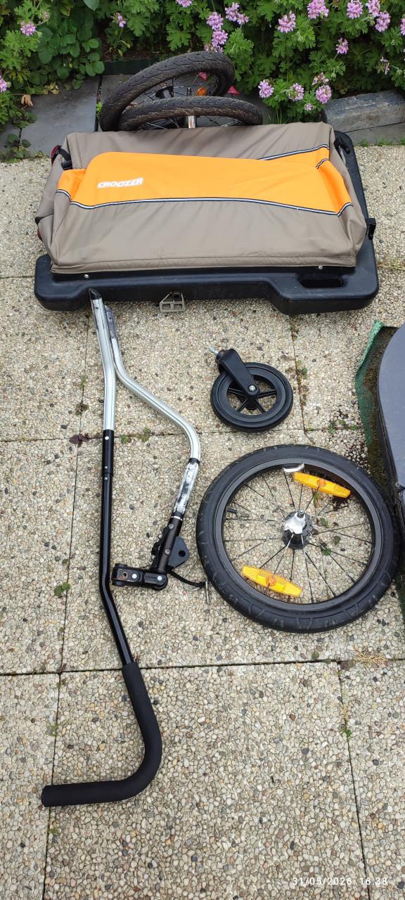Croozer Cargo fietsaanhanger (of handkar) + reservewiel