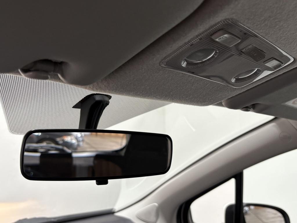 Toyota Yaris 1.5 hybrid lease
