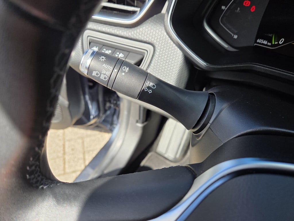 Renault Clio 1.0 tce intens | pack parking | cruise control | apple carplay