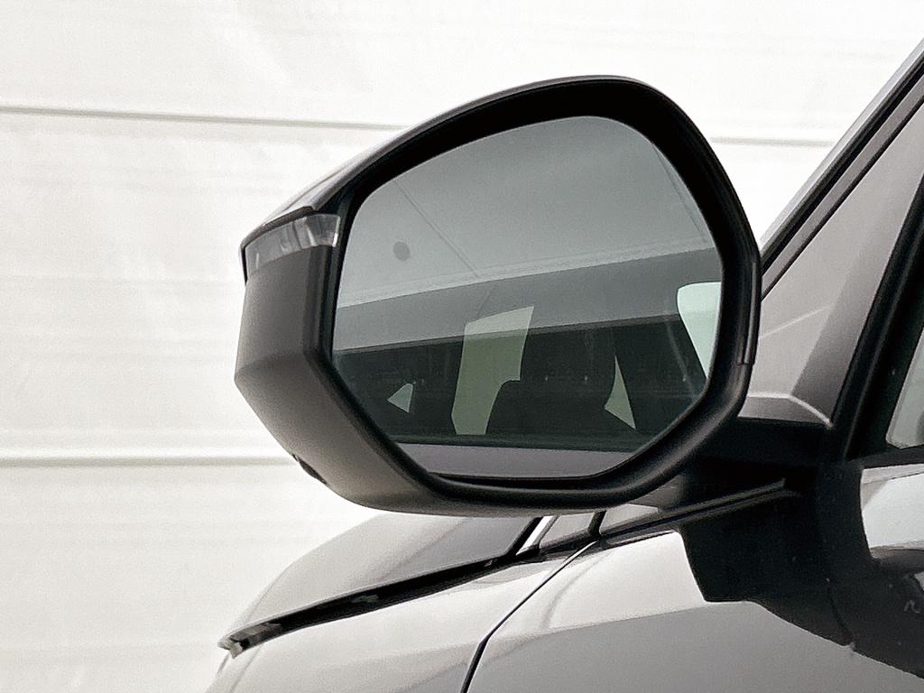 Peugeot 3008 1.2 hybrid 145 gt | rijklaar |